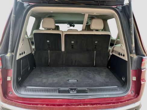 Used 2022 Jeep Wagoneer Series II AWD/4WD image 27