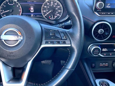 Used 2024 Nissan Sentra SR w/ SR Premium Package image 25