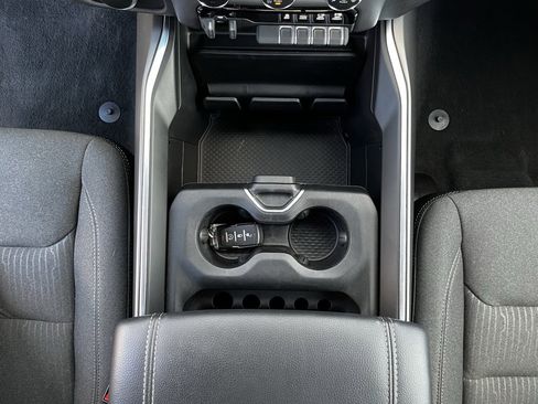 Used 2024 RAM 1500 Big Horn image 15