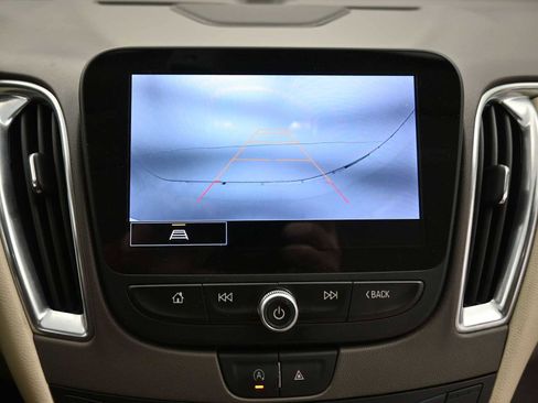 Used 2024 Chevrolet Malibu LT image 22