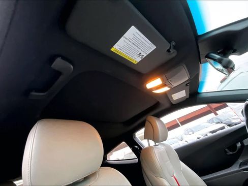 Used 2020 Hyundai Veloster Turbo Ultimate image 12