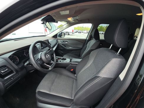 Used 2022 Nissan Rogue SV FWD image 11