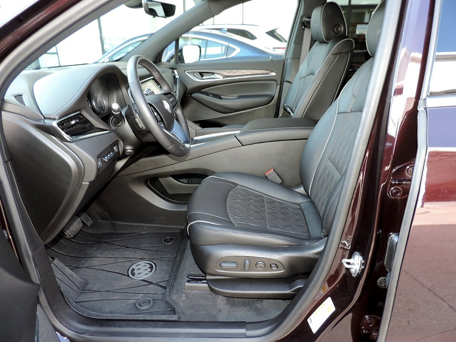 Certified 2022 Buick Enclave Avenir w/ Avenir Technology Package AWD/4WD image 20