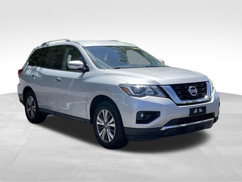 Used 2019 Nissan Pathfinder SL AWD/4WD image 3