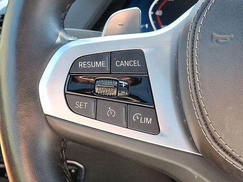 Used 2022 BMW X7 xDrive40i w/ M Sport Package image 22