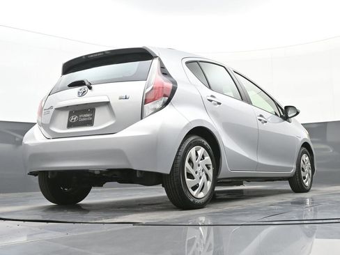 Used 2015 Toyota Prius C Four image 37