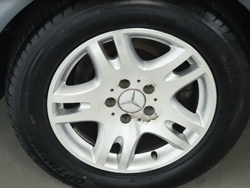 Used 2006 Mercedes-Benz E 350 4MATIC Sedan image 40