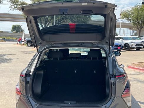 Used 2025 Hyundai Kona SEL FWD image 5
