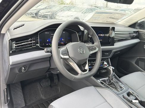 New 2026 Volkswagen Jetta SE image 10