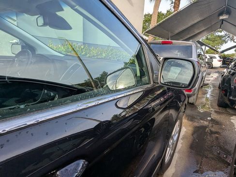 Used 2024 Ford Edge SEL AWD/4WD image 19