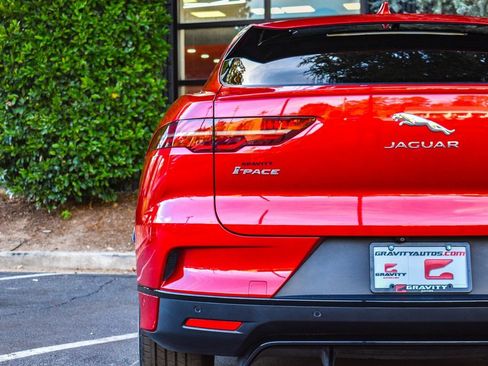 Used 2020 Jaguar I-PACE SE image 13