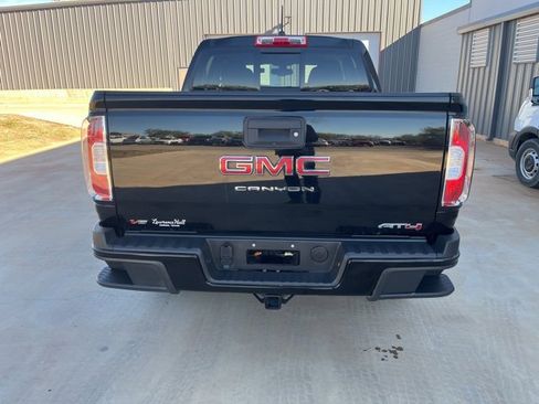 Used 2022 GMC Canyon AT4 w/ Trailering Package image 5