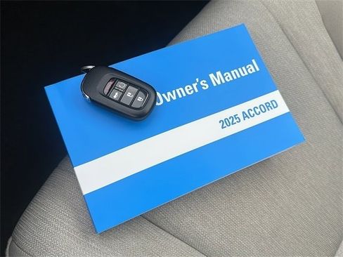 Certified 2025 Honda Accord LX image 40