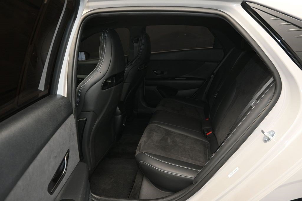 Used 2026 Hyundai Elantra N FWD image 17