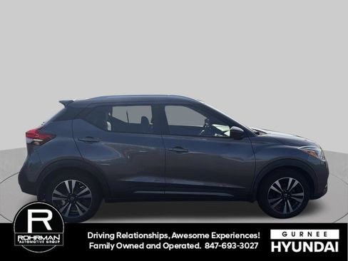 Used 2019 Nissan Kicks SR FWD image 10