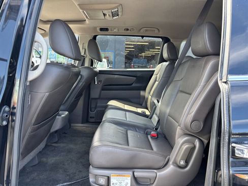 Used 2016 Honda Odyssey Touring image 11