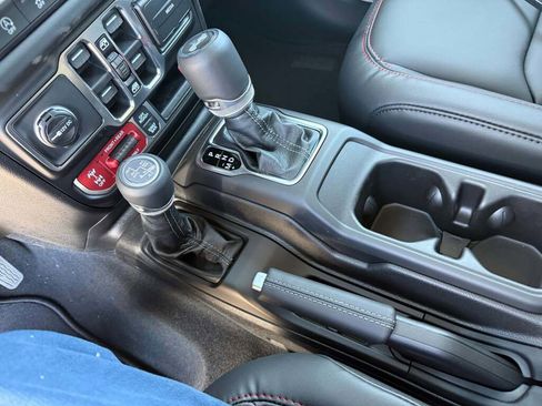 New 2026 Jeep Wrangler Unlimited Rubicon image 19