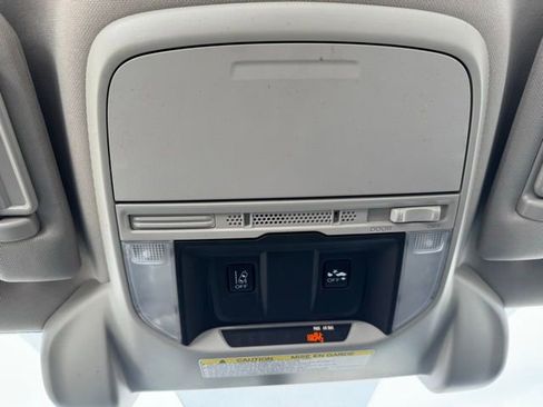 Used 2021 Subaru Forester AWD/4WD image 25