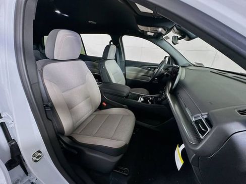 New 2026 Chevrolet Traverse LT image 30