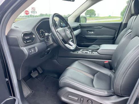 Certified 2025 Honda Pilot EX-L image 3