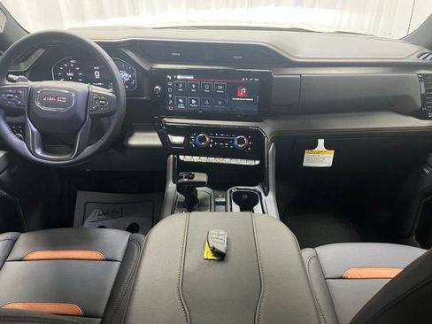 New 2026 GMC Sierra 1500 AT4 w/ AT4 Premium Package AWD/4WD image 4