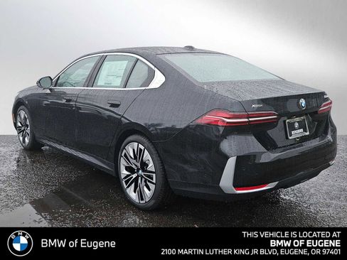 New 2026 BMW 530i xDrive w/ Premium Package AWD/4WD image 5