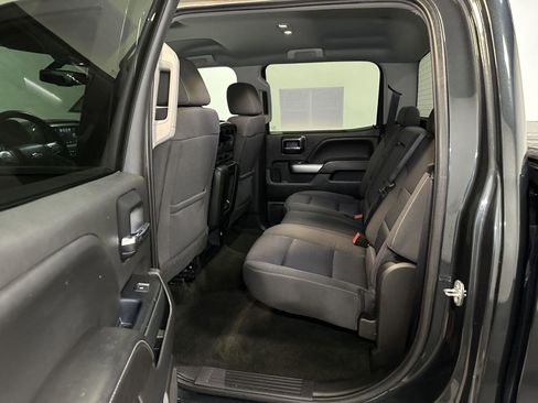 Used 2018 Chevrolet Silverado 1500 LT w/ LT Convenience Package image 31