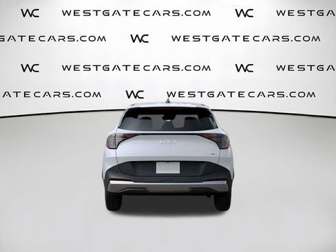 New 2026 Kia Sportage LX image 7