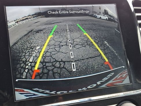 Used 2020 Jeep Grand Cherokee Limited w/ Luxury Group II image 19