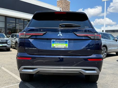 Used 2025 Mitsubishi Outlander SE AWD/4WD image 6