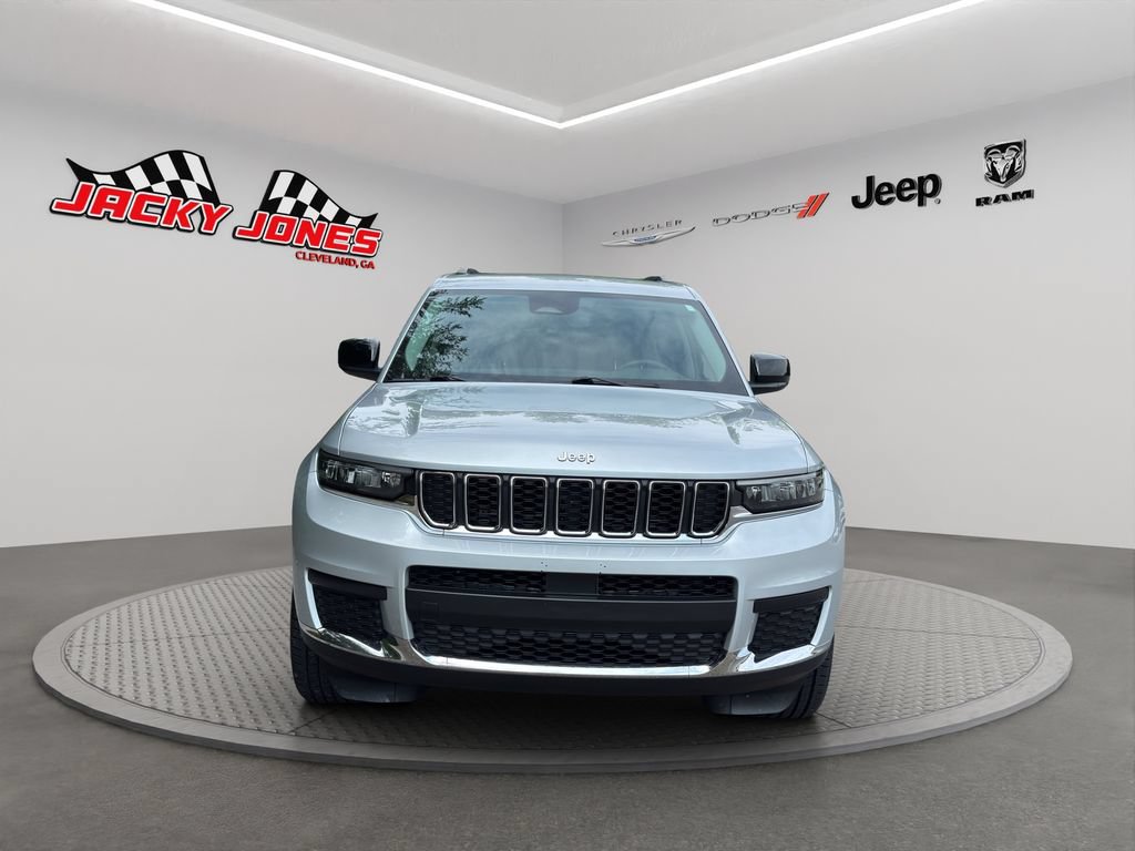 Used 2023 Jeep Grand Cherokee L Laredo w/ Luxury Tech Group I RWD image 12