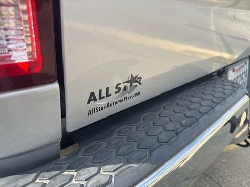 Used 2018 RAM 1500 Tradesman w/ Chrome Appearance Group image 22