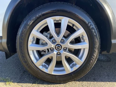 Used 2021 Nissan Rogue Sport S image 10