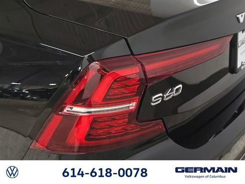 Used 2022 Volvo S60 B5 Momentum w/ Climate Package FWD image 18
