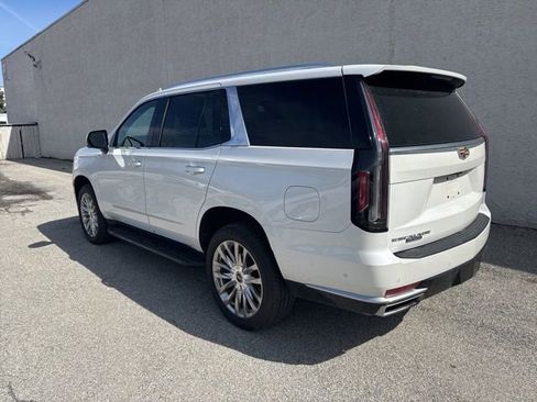 Used 2022 Cadillac Escalade Premium Luxury image 8