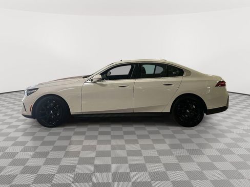 Used 2026 BMW 530i xDrive AWD/4WD image 6