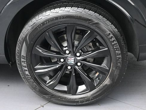 Used 2024 Buick Envista Sport Touring w/ Convenience I Package FWD image 31