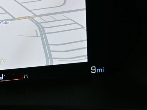 New 2026 Chevrolet Colorado ZR2 w/ Technology Package AWD/4WD image 32