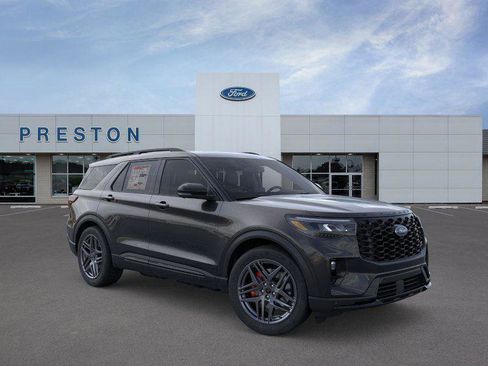New 2026 Ford Explorer ST w/ Sun And Sound Package image 7