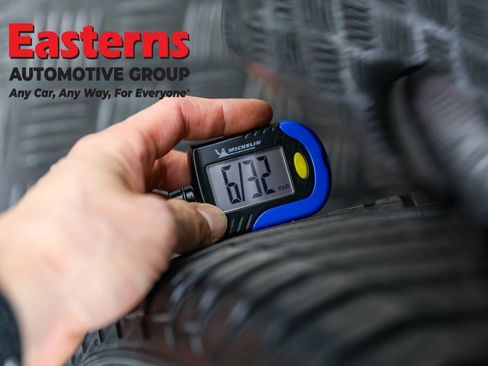 Used 2018 Tesla Model 3 Long Range image 26