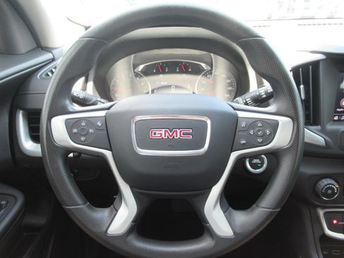 Used 2024 GMC Terrain SLE FWD image 22