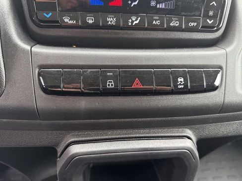 Used 2024 RAM ProMaster 2500 image 23