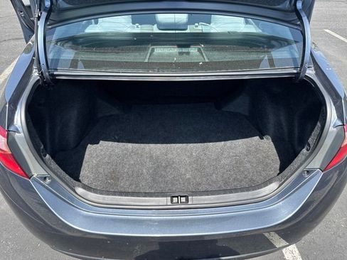 Used 2018 Toyota Corolla LE FWD image 26