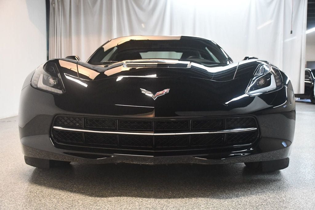 Used 2019 Chevrolet Corvette Stingray Coupe w/ Z51 1LT RWD image 12