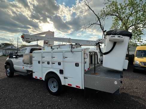 Used 2012 Ford F550 2WD Regular Cab Super Duty w/ PWR Equipment Group image 5