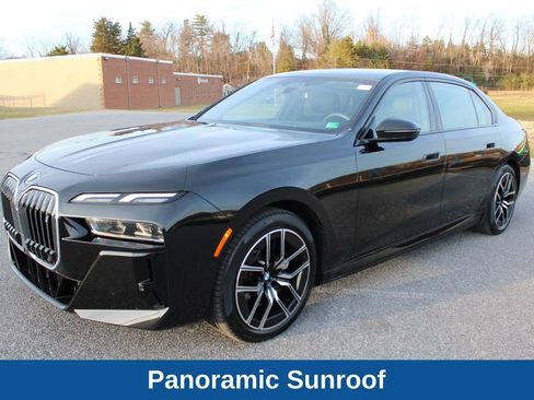 Used 2024 BMW i7 xDrive60 image 6