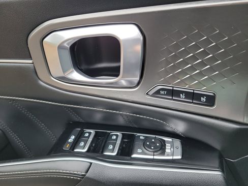 Used 2022 Kia Sorento SX image 21