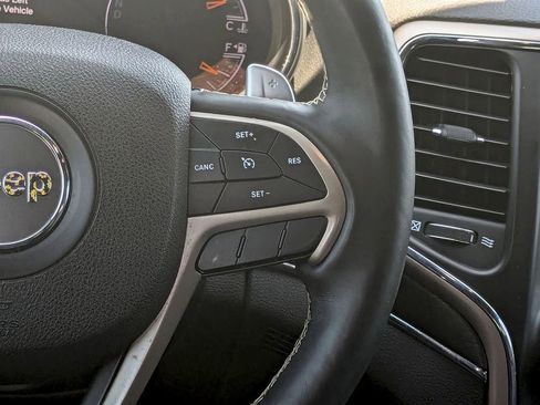 Used 2017 Jeep Grand Cherokee Limited AWD/4WD image 14