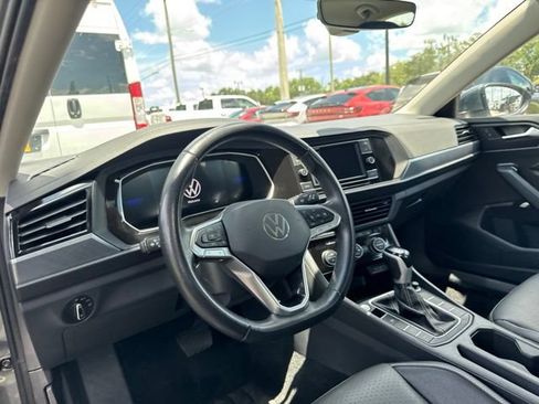 Used 2024 Volkswagen Jetta SE FWD image 23