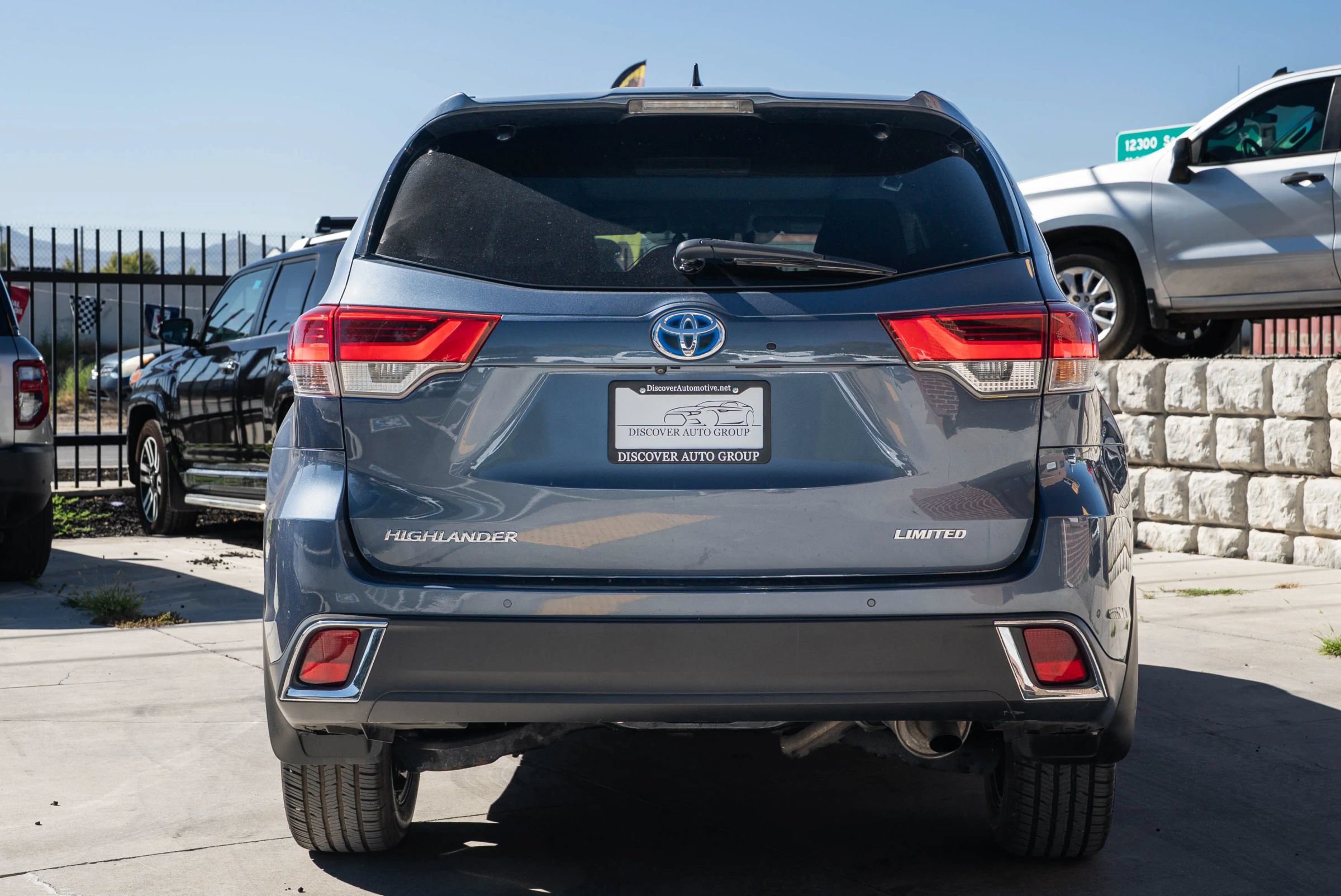 Used 2018 Toyota Highlander Limited Platinum AWD/4WD image 6